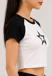 Women's Contrast Raglan Crop Tee – Star Graphic